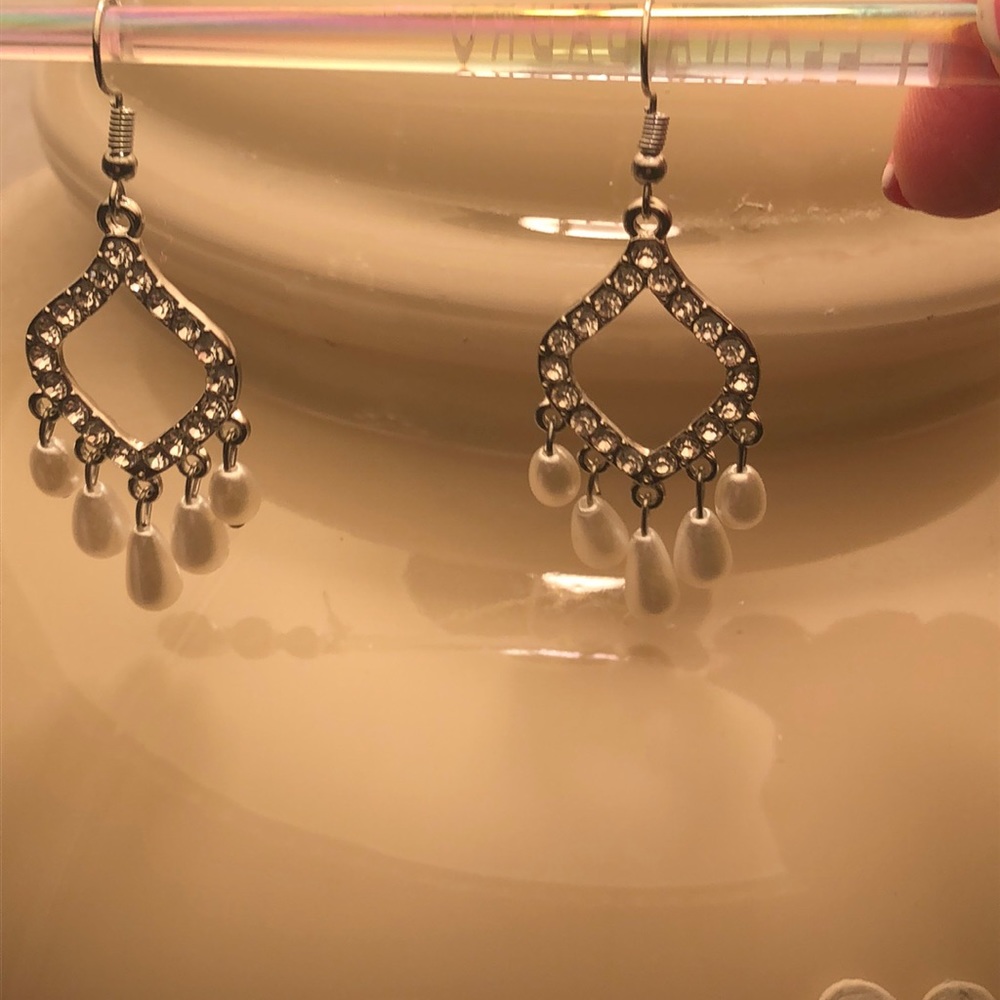 PEARL & RHINESTONE EARRINGS